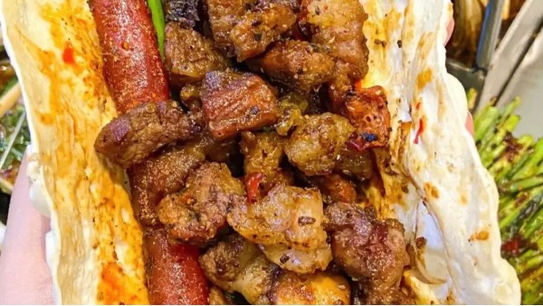 淄博烧烤热度冷却 但蘸料热度不减