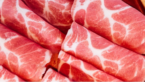 重组牛肉卷质构升级！德慧方案破解粘合保水难题